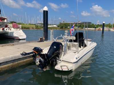 Bayliner center console CC6 2019