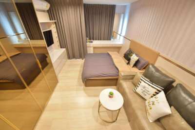 Life One Wireless Luxury Condo High Floor Studio Unit for Rent