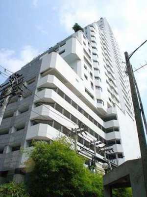 Sukhumvit Park Condominium Studio Unit for Rent