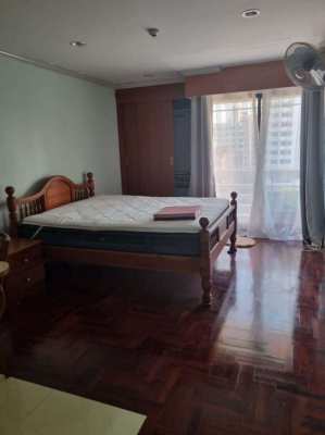 Sukhumvit Park Condominium Studio Unit for Rent