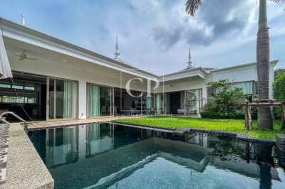 Novel, Capacious 2 Bedrooms Pool Villa in Rawai, Phuket, Thailand