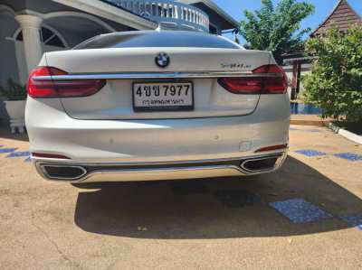 2017 BMW 740 LE