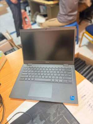 Dell Latitude 3420 11TH GEN intel core I5/16/512/14