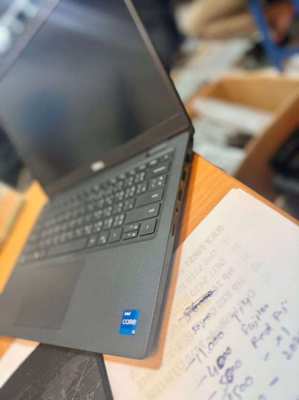 Dell Latitude 3420 11TH GEN intel core I5/16/512/14