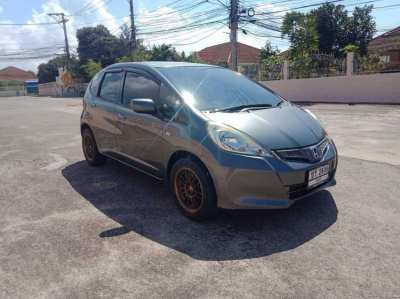 Cheap honda jazz gray auto for sale for foreigner