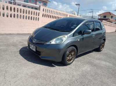 Cheap honda jazz gray auto for sale for foreigner