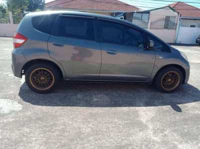 Cheap honda jazz gray auto for sale for foreigner