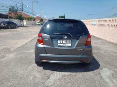 Cheap honda jazz gray auto for sale for foreigner