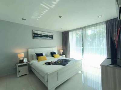 C748 Newly Renovated Pool View Club Royal Pattaya Condo For Sale 