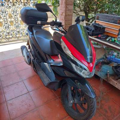 Selling motorbike Honda PCX