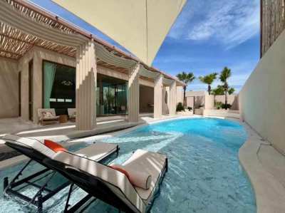 H462 Modern Pool Villa Jomtien For Sale 9 Beds