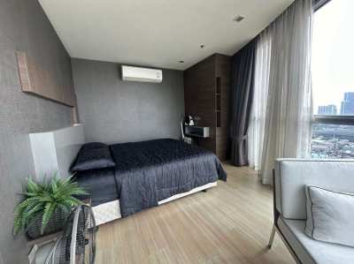 Skywalk Luxury Condo Spacious and High Floor 1 Bedroom Unit for Rent