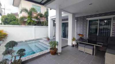 H463 Semi-detached City-Villa with pool For Sale