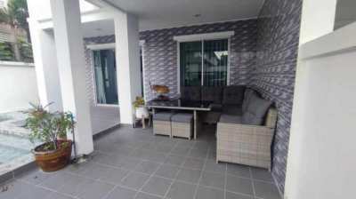 H463 Semi-detached City-Villa with pool For Sale