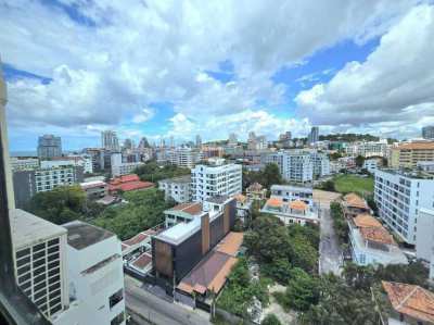 Studio in Thepthip Mansion condominium, Pratumnak