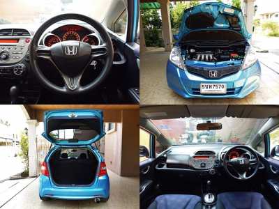 2013 HONDA JAZZ1.5 Sออโต้ รถสวยน๊อตไม่ขยับ ทะเบียนพร้อมโอนซื้อสดไม่VAT