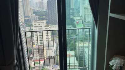 Edge Sukhumvit 23 Luxury Condo 1 Bedroom Unit for Rent