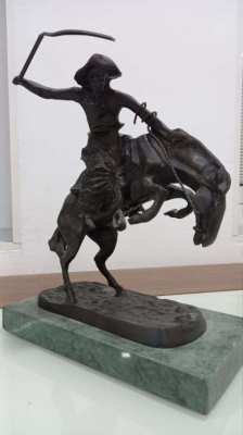 Scalled Replica Frederick Remington Sculpture