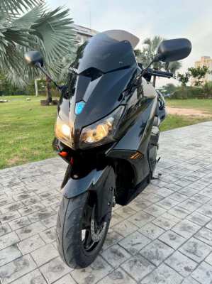 Beautiful Tmax 530 Full Black