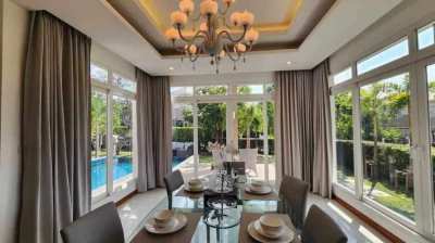 H464 Beachfront Pool Villa Na Jomtien-Bangsaray.