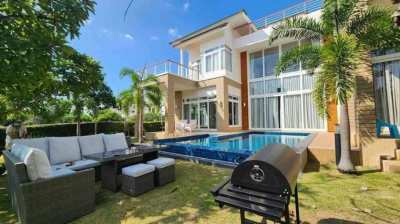 H464 Beachfront Pool Villa Na Jomtien-Bangsaray.