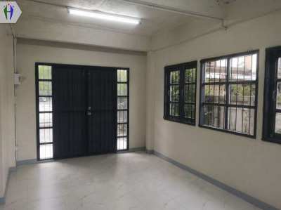 2-story detached house for rent in Soi LabLae, 4 bedrooms for rent, 20