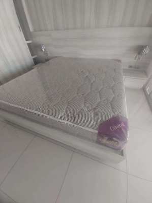 king size bed  - NEW