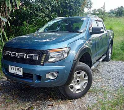 LOVELY top 2.2 turbo DIESEL xlt,2012,great condition for year,CHEAP !