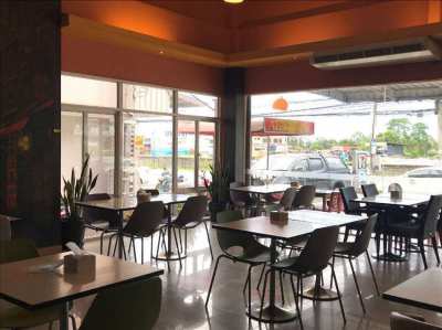 Questhouse for sale-freehold