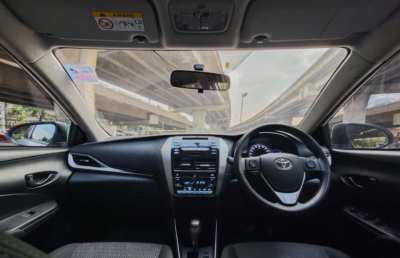 Toyota Yaris Ativ 1.2 E AT 2017 / 2018