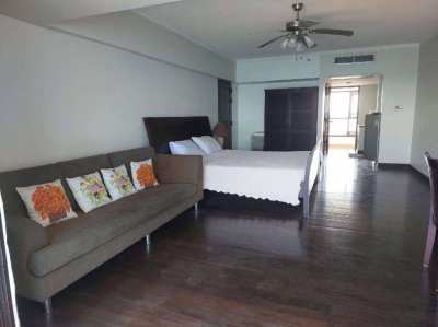 Metro Jomtien Condotel Seaview Studio Unit for Rent