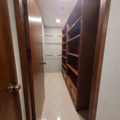 Baan Phrompong Renovated 2 Bedroom Unit for Sale