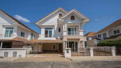 Spacious 5BR Home in The Esteem, San Kamphaeng (SANK216)