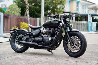 Triumph Bonneville Bobber Black 2020 only 1,1xx km. perfect condition 