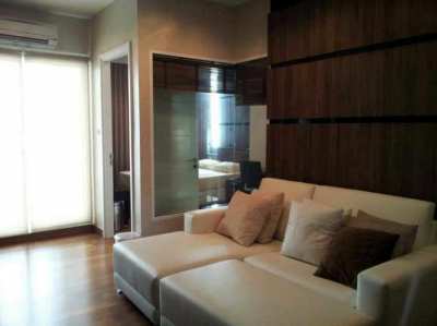 CB77 Condo For Rent Ivy Sathorn Conner room on Penthouse Floor 