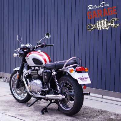 Special Color Triumph Bonnevile 2017 T120 Two-Tone Gold Line 2017