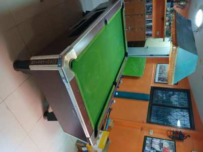 Pool table