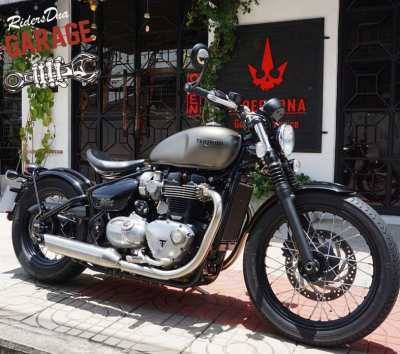 Beautiful Triumph Bonneville Bobber 1200 T120 Matte Ironstone 2018