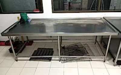 stainless steel table 