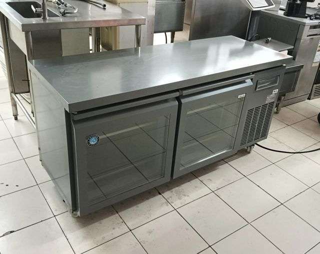 2 glass doors under counter chiller