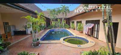 #3464 Character large courtyard pool house in HUGE garden