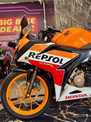 HONDA CBR 150 ABS NEW CONDITION 