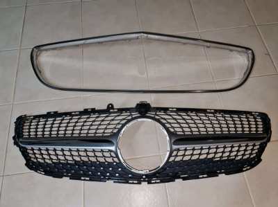 ORIGINAL BENZ GRILLE W218 CLS CLASS