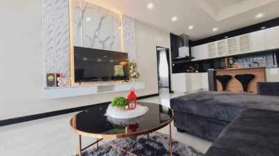 H473 Pool Villa For Rent/Sale Soi Porn Prapanimit