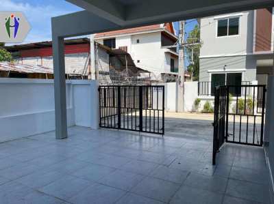 Corner Townhouse 2 Stories, New Build For rent Khaonoi-Nernplibwan