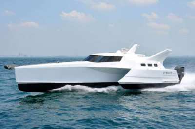 Azzum 12m Wave piercer Trimaran