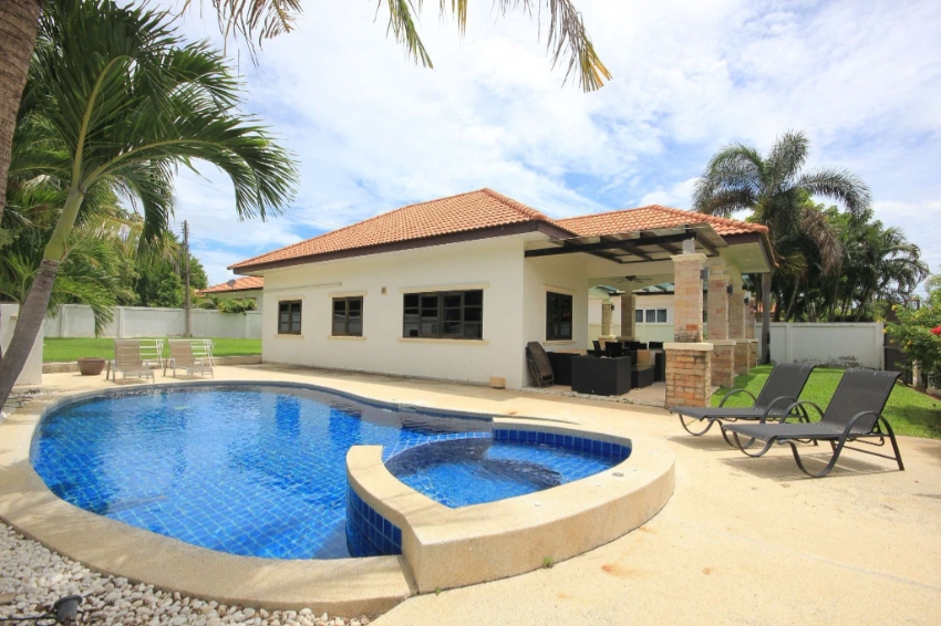 Orchid Paradise Homes: 3 Bedroom Pool Villa (40928)