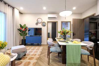 The apartment is 700 meters from Bang Tao Beach