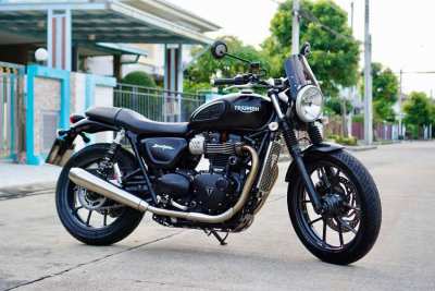 [ For Sale ] Triumph Street twin 2017 Only 12,xxx km. with rear ohlins